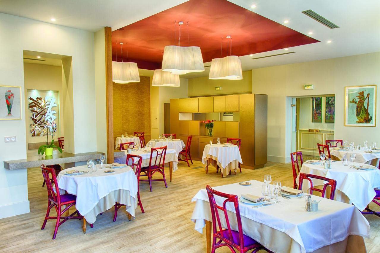 Hotel Restaurant Le Parc Мулен Экстерьер фото